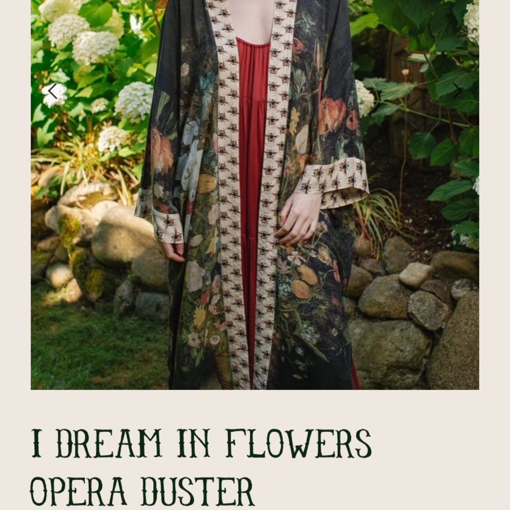 Market of Stars NEW IN PACKAGING - I dream of flowers opera duster.. LAST ONE !